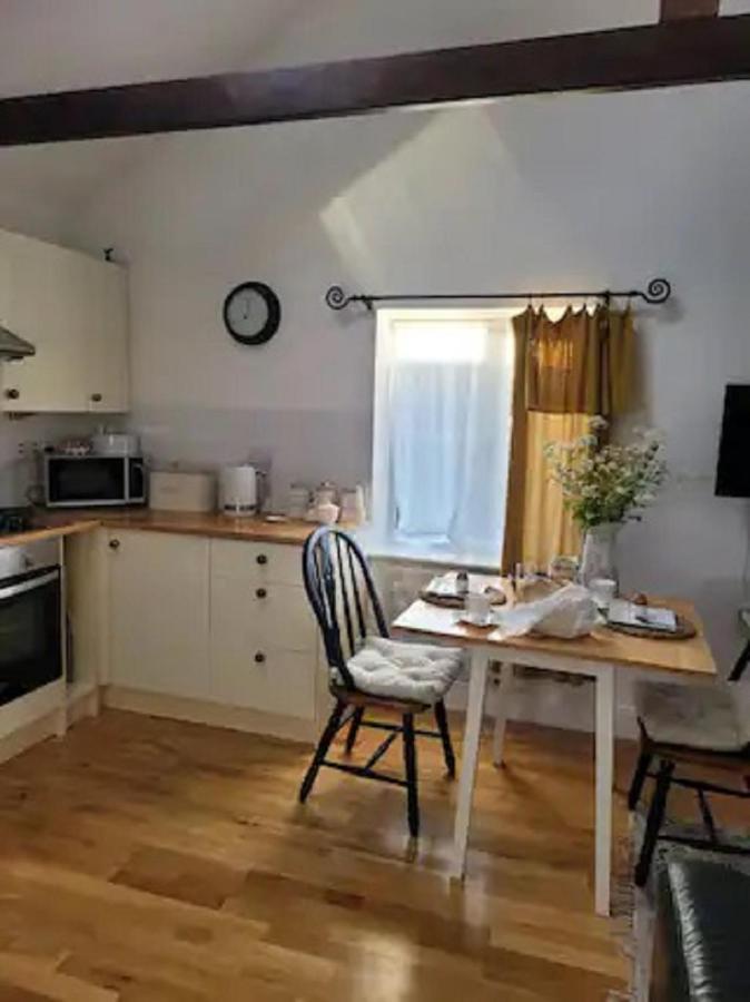 Birch Cottage With Private Wood Fire Hot Tub Harrietsham Exterior foto